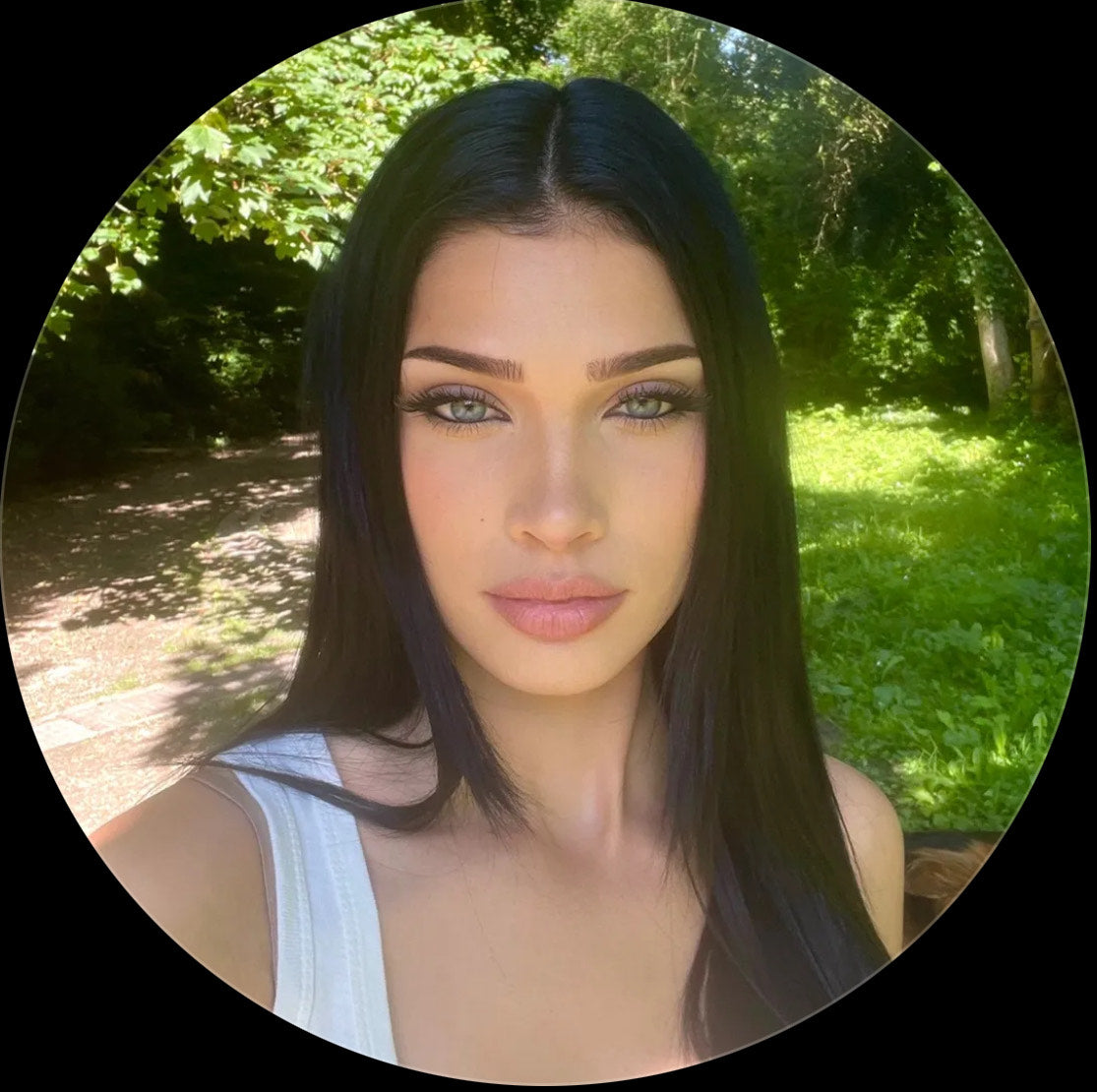 Kim K.
